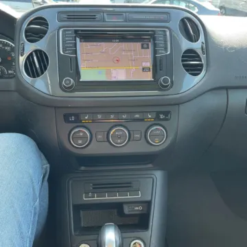 More photos of 2016 Volkswagen Tiguan SEL at Carmel Auto Gallery, IN