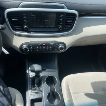 More photos of 2019 Kia Sorento LX at Carmel Auto Gallery, IN