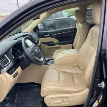 Photos of 2016 Toyota Highlander Hybrid Limited Platinum for sale in Carmel, IN at Carmel Auto Gallery