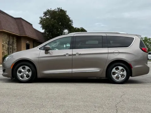 Photos of 2017 Chrysler Pacifica Touring L Plus for sale in Carmel, IN at Carmel Auto Gallery