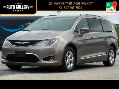 Silver 2017 Chrysler Pacifica Touring L Plus for sale in Carmel, IN