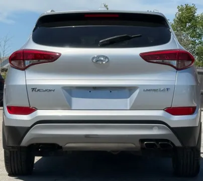 More photos of 2017 Hyundai Tucson Limited at Carmel Auto Gallery, IN