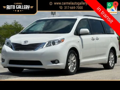 White 2017 Toyota Sienna XLE for sale in Carmel, IN