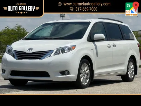 White 2017 Toyota Sienna XLE for sale in Carmel, IN