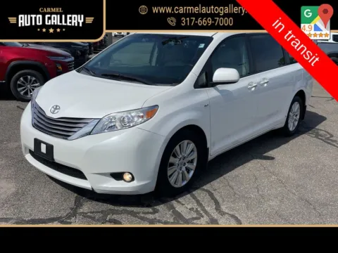 White 2017 Toyota Sienna XLE for sale in Carmel, IN