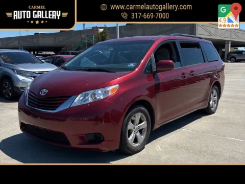 Red 2017 Toyota Sienna LE for sale in Carmel, IN