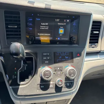 Photos of 2017 Toyota Sienna LE for sale in Carmel, IN at Carmel Auto Gallery