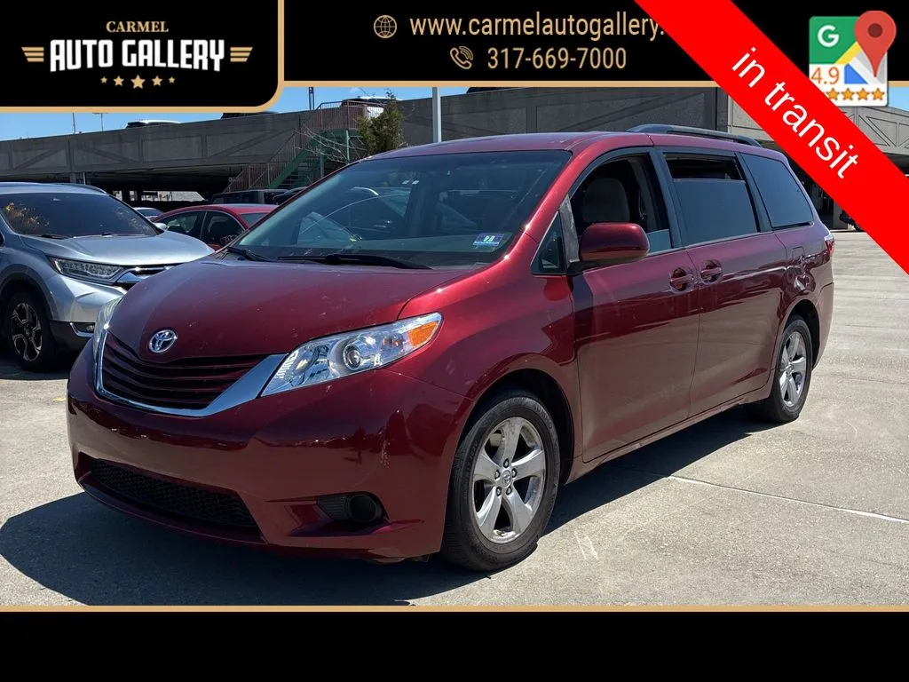 Red 2017 Toyota Sienna LE for sale in Carmel, IN