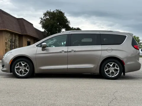 Photos of 2017 Chrysler Pacifica Limited for sale in Carmel, IN at Carmel Auto Gallery