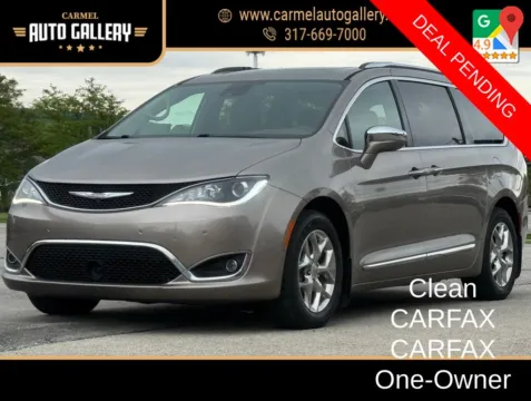 Silver 2017 Chrysler Pacifica Limited for sale in Carmel, IN