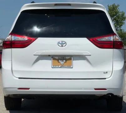 More photos of 2017 Toyota Sienna LE at Carmel Auto Gallery, IN