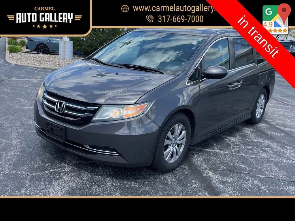 Brown 2016 Honda Odyssey SE for sale in Carmel, IN