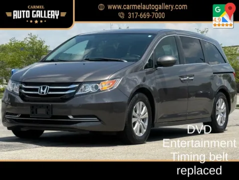 Gray 2016 Honda Odyssey SE for sale in Carmel, IN