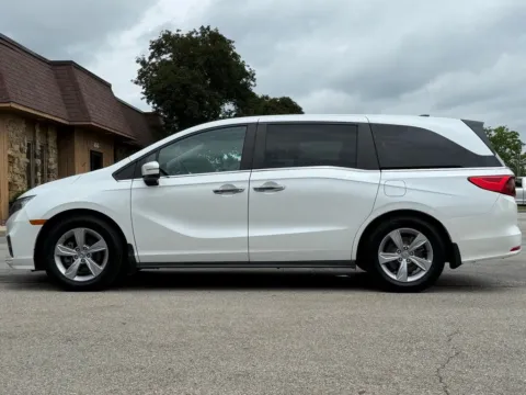 Another view of 2020 Honda Odyssey EX-L for sale in Carmel, IN at Carmel Auto Gallery