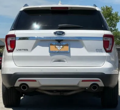More photos of 2016 Ford Explorer Limited at Carmel Auto Gallery, IN