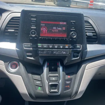 More photos of 2019 Honda Odyssey LX at Carmel Auto Gallery, IN
