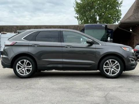 More photos of 2018 Ford Edge Titanium at Carmel Auto Gallery, IN