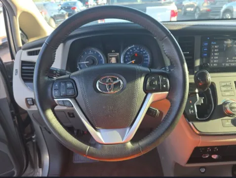 More photos of 2017 Toyota Sienna XLE at Carmel Auto Gallery, IN