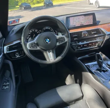 More photos of 2019 BMW 5 Series 540i xDrive at Carmel Auto Gallery, IN