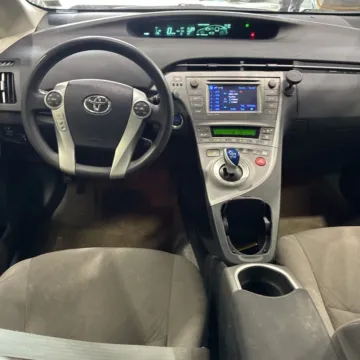 More photos of 2015 Toyota Prius Three at Carmel Auto Gallery, IN