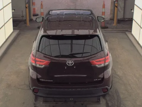 Photos of 2017 Toyota Highlander LE Plus for sale in Carmel, IN at Carmel Auto Gallery