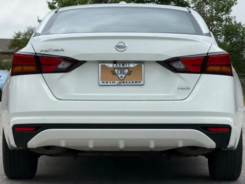 More photos of 2019 Nissan Altima 2.5 S at Carmel Auto Gallery, IN