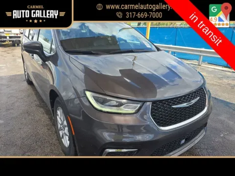 Unknown 2023 Chrysler Pacifica Touring L for sale in Carmel, IN