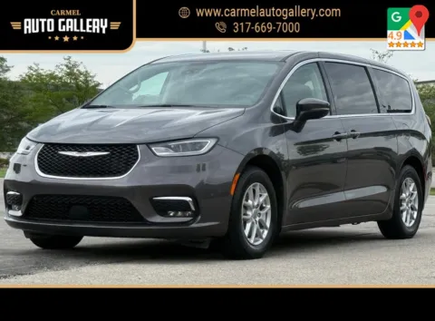 Unknown 2023 Chrysler Pacifica Touring L for sale in Carmel, IN