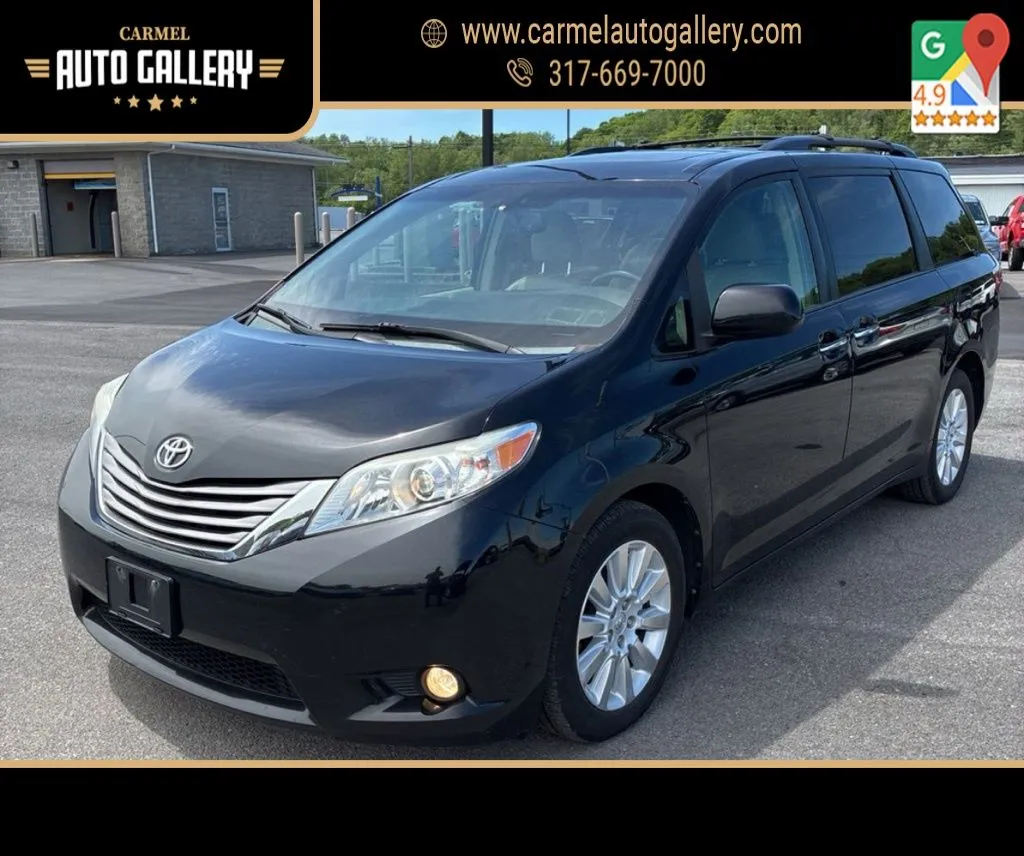 2015 Toyota Sienna XLE V6 AWD 7-Passenger's photo