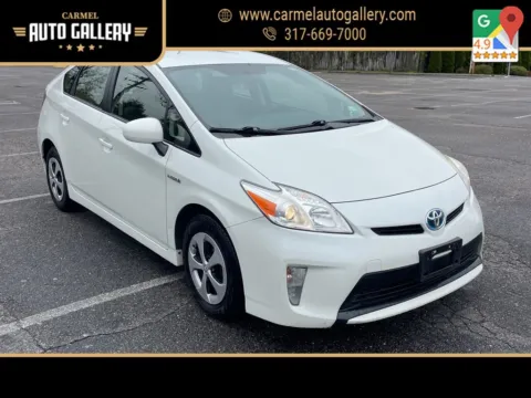White 2015 Toyota Prius Three for sale in Carmel, IN