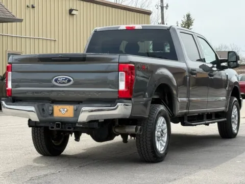 More photos of 2019 Ford F-250SD XLT at Carmel Auto Gallery, IN