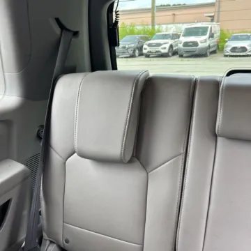 More photos of 2013 Honda Pilot EX-L at Carmel Auto Gallery, IN