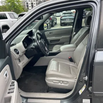 Photos of 2013 Honda Pilot EX-L for sale in Carmel, IN at Carmel Auto Gallery