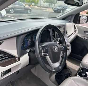 More photos of 2019 Toyota Sienna XLE Premium at Carmel Auto Gallery, IN