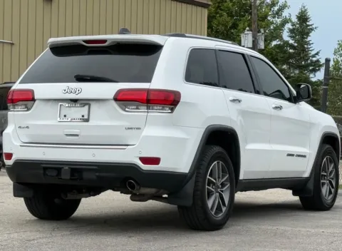 More photos of 2021 Jeep Grand Cherokee Limited at Carmel Auto Gallery, IN