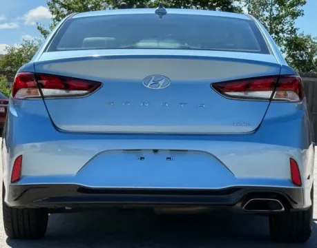 More photos of 2018 Hyundai Sonata Limited at Carmel Auto Gallery, IN