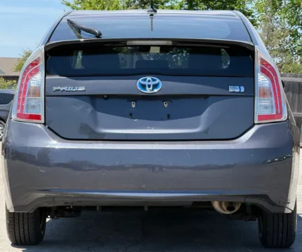 More photos of 2015 Toyota Prius Three at Carmel Auto Gallery, IN