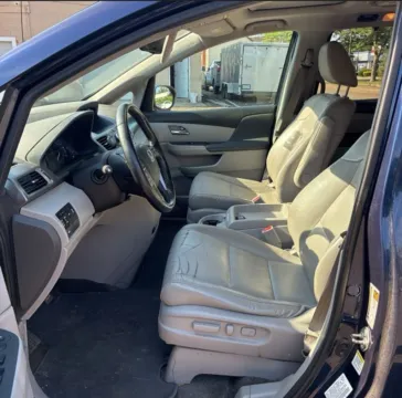 Photos of 2016 Honda Odyssey EX-L for sale in Carmel, IN at Carmel Auto Gallery