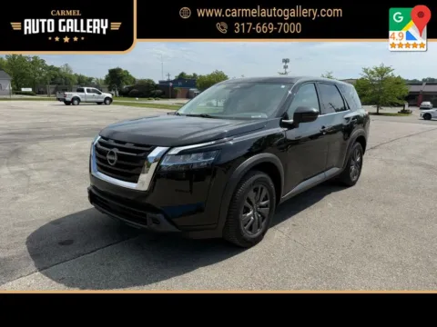 Black 2022 Nissan Pathfinder S for sale in Carmel, IN