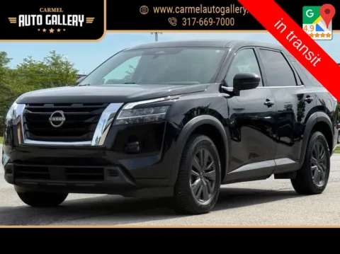Black 2022 Nissan Pathfinder S for sale in Carmel, IN