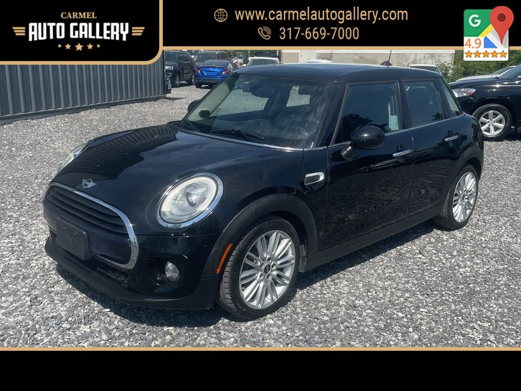 2017 MINI Cooper 4 Door's photo