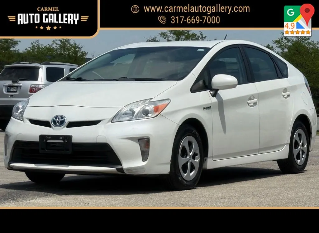 2015 Toyota Prius Three FWD photo