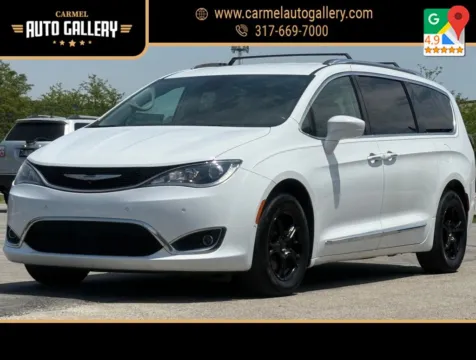 White 2017 Chrysler Pacifica Touring L Plus for sale in Carmel, IN