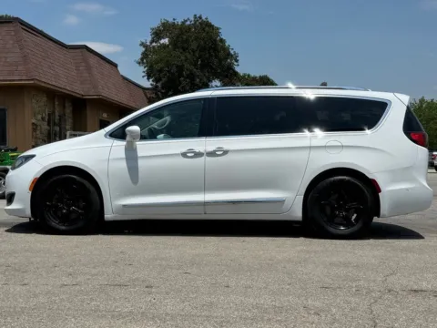 Photos of 2017 Chrysler Pacifica Touring L Plus for sale in Carmel, IN at Carmel Auto Gallery