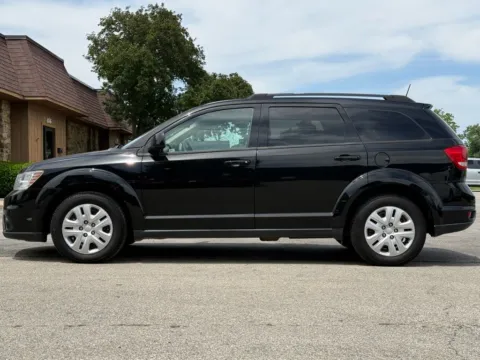 Photos of 2019 Dodge Journey SE for sale in Carmel, IN at Carmel Auto Gallery