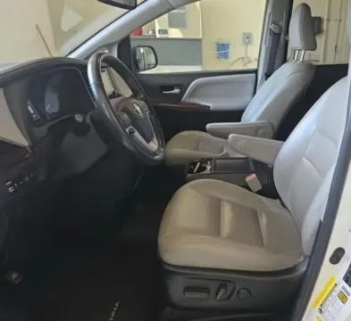 Photos of 2018 Toyota Sienna Limited Premium for sale in Carmel, IN at Carmel Auto Gallery