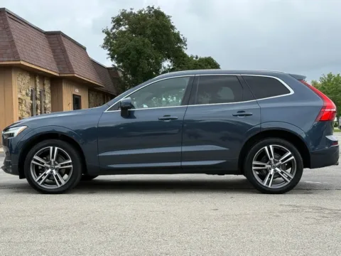 Photos of 2021 Volvo XC60 T5 Momentum for sale in Carmel, IN at Carmel Auto Gallery