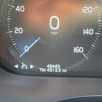 Photos of 2021 Volvo XC60 T5 Momentum for sale in Carmel, IN at Carmel Auto Gallery