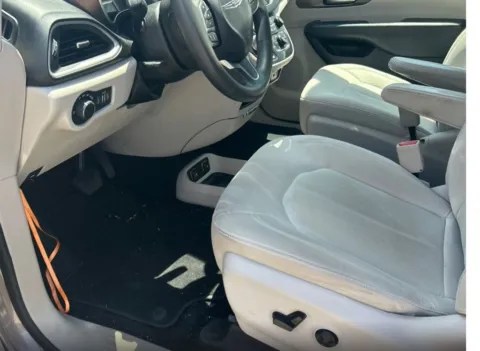 Photos of 2017 Chrysler Pacifica Touring for sale in Carmel, IN at Carmel Auto Gallery