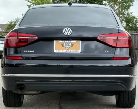 More photos of 2019 Volkswagen Passat 2.0T Wolfsburg at Carmel Auto Gallery, IN